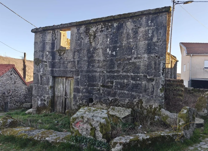 Moradia T0 para Venda em Castro Laboreiro e Lamas de Mouro Foto 7