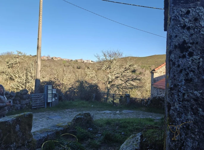 Moradia T0 para Venda em Castro Laboreiro e Lamas de Mouro Foto 14