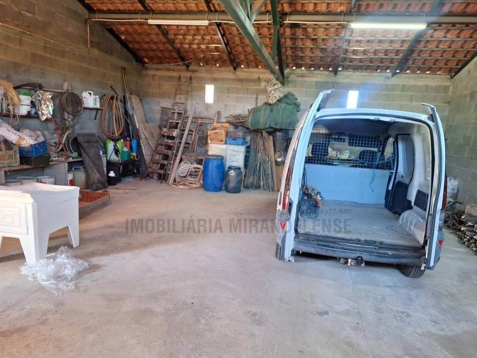 Moradia T4 para Venda em Aguieiras Foto 37