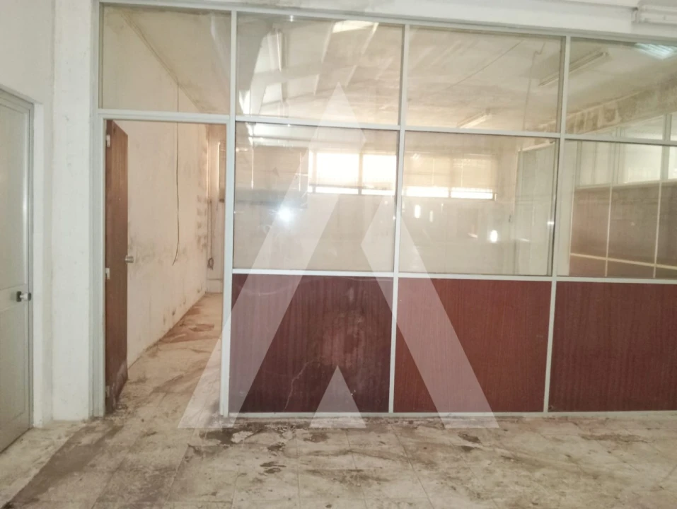 Armazém para Venda em Escapães Foto 7