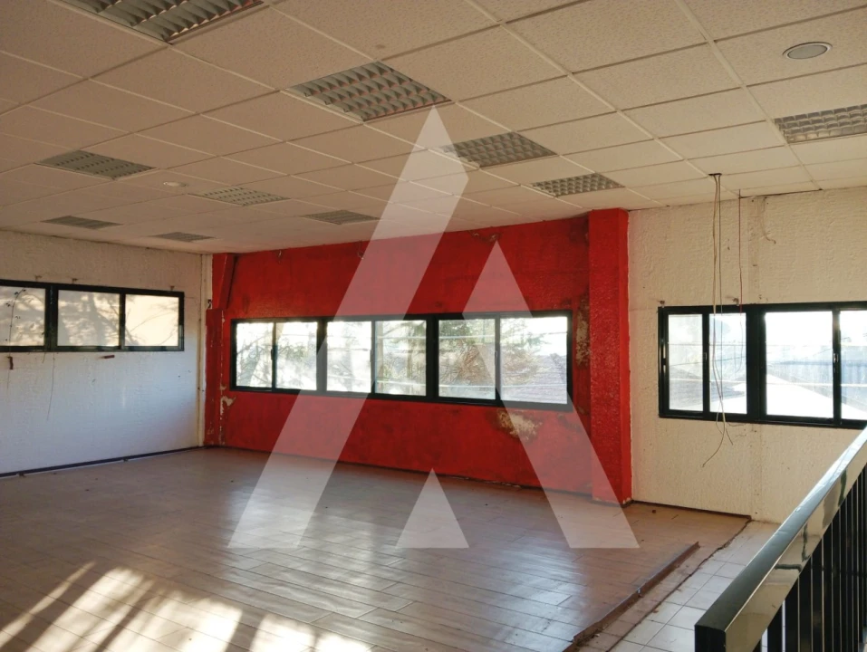 Armazém para Venda em Escapães Foto 31