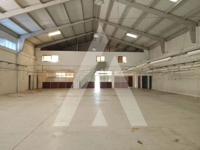 Armazém para Venda em Escapães Foto 4