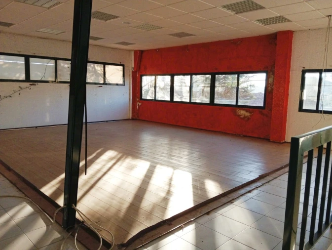 Armazém para Venda em Escapães Foto 28