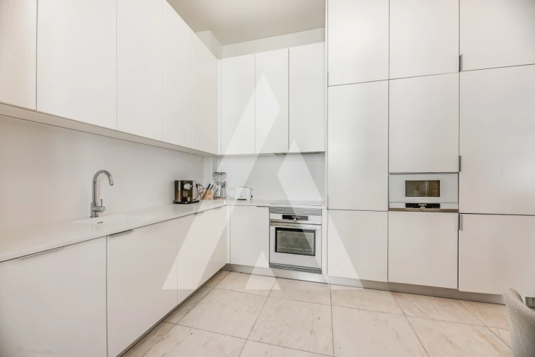 Apartamento T1 para Venda em Santa Maria Maior Foto 3