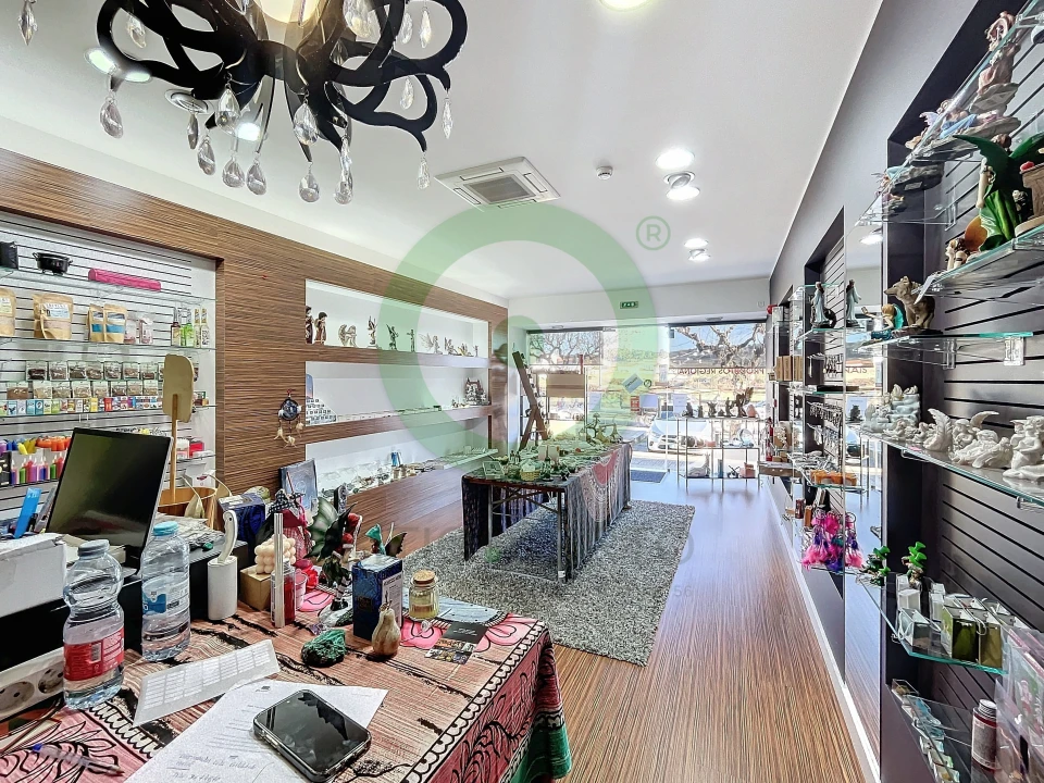 Loja para Venda em Valpaços e Sanfins Foto 4