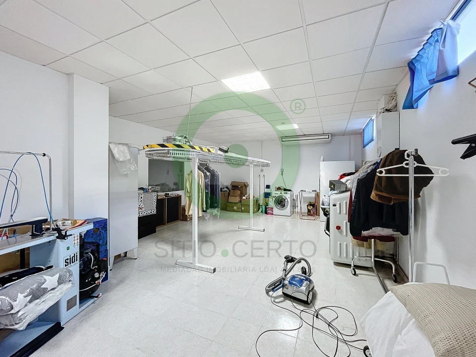 Loja para Venda em Valpaços e Sanfins Foto 5