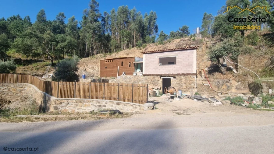 Moradia T2 para Venda em Sertã Foto 2