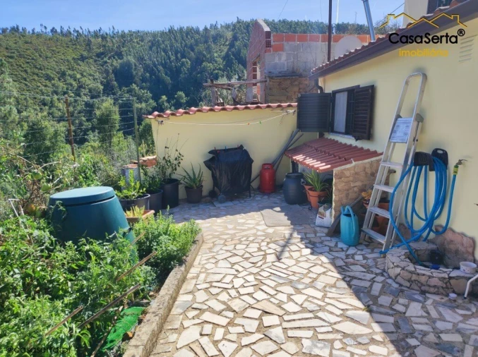 Moradia T2 para Venda em Alvares Foto 9