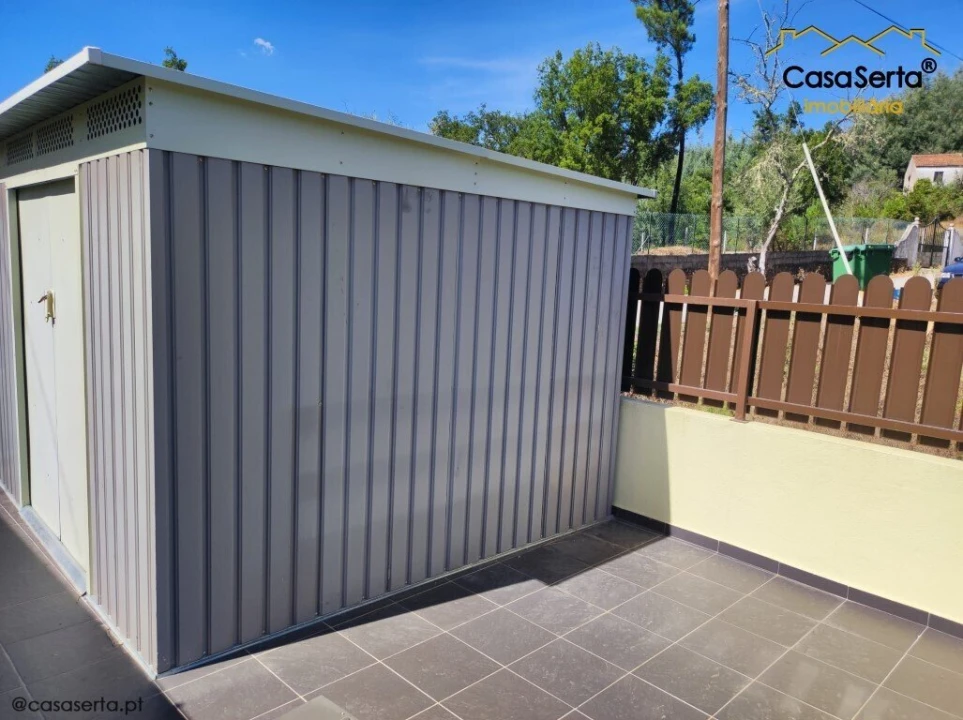 Moradia T2 para Venda em Alvares Foto 3