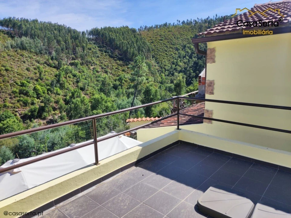 Moradia T2 para Venda em Alvares Foto 4