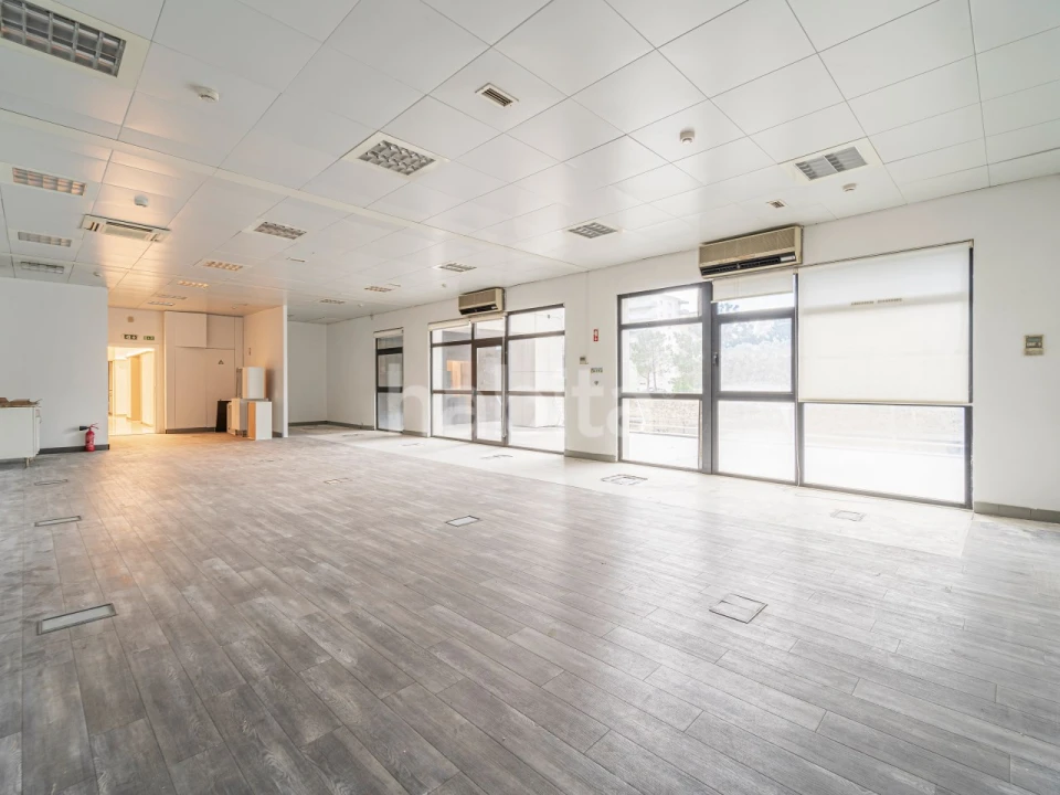 Escritório para Arrendamento em Algés, Linda-A-Velha e Cruz Quebrada-Dafundo Foto 8