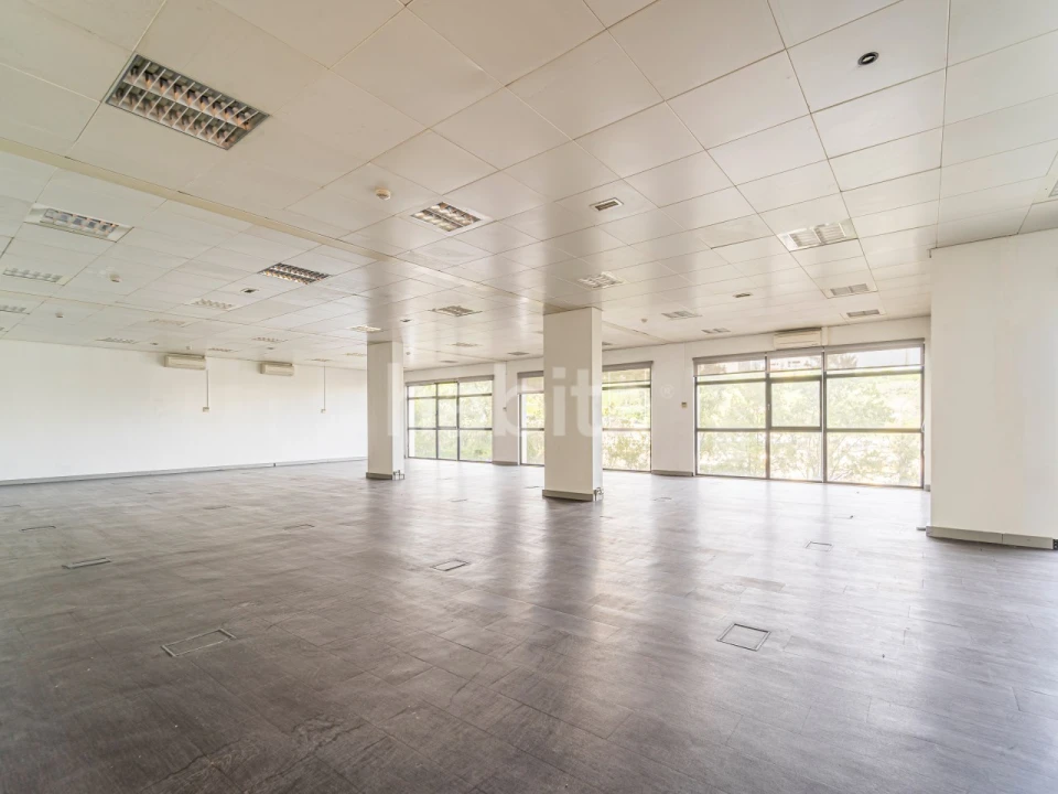 Escritório para Arrendamento em Algés, Linda-A-Velha e Cruz Quebrada-Dafundo Foto 25