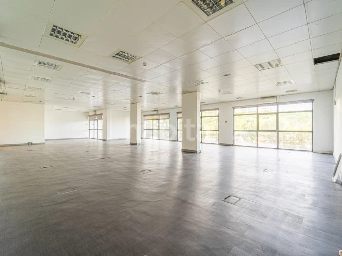 Escritório para Arrendamento em Algés, Linda-A-Velha e Cruz Quebrada-Dafundo Foto 14