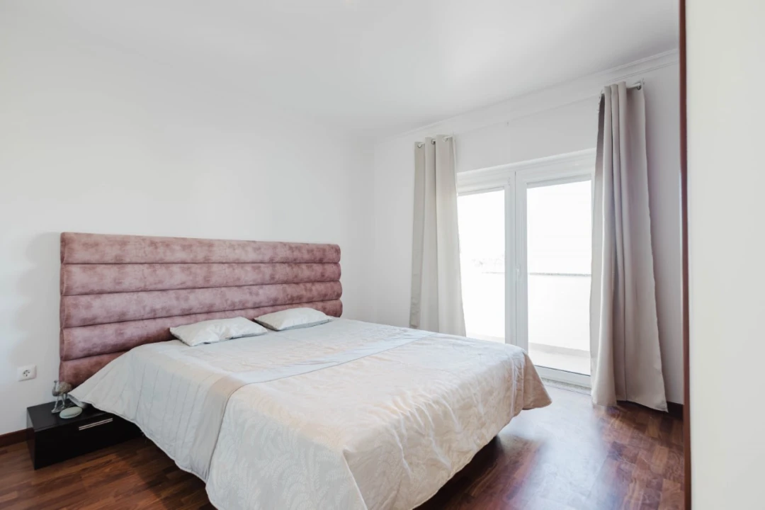 Moradia T7 para Venda em Lavos Foto 23