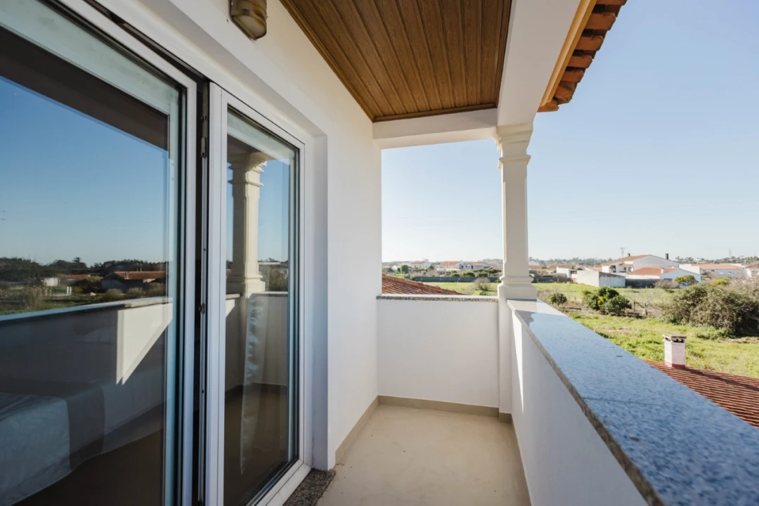 Moradia T7 para Venda em Lavos Foto 27