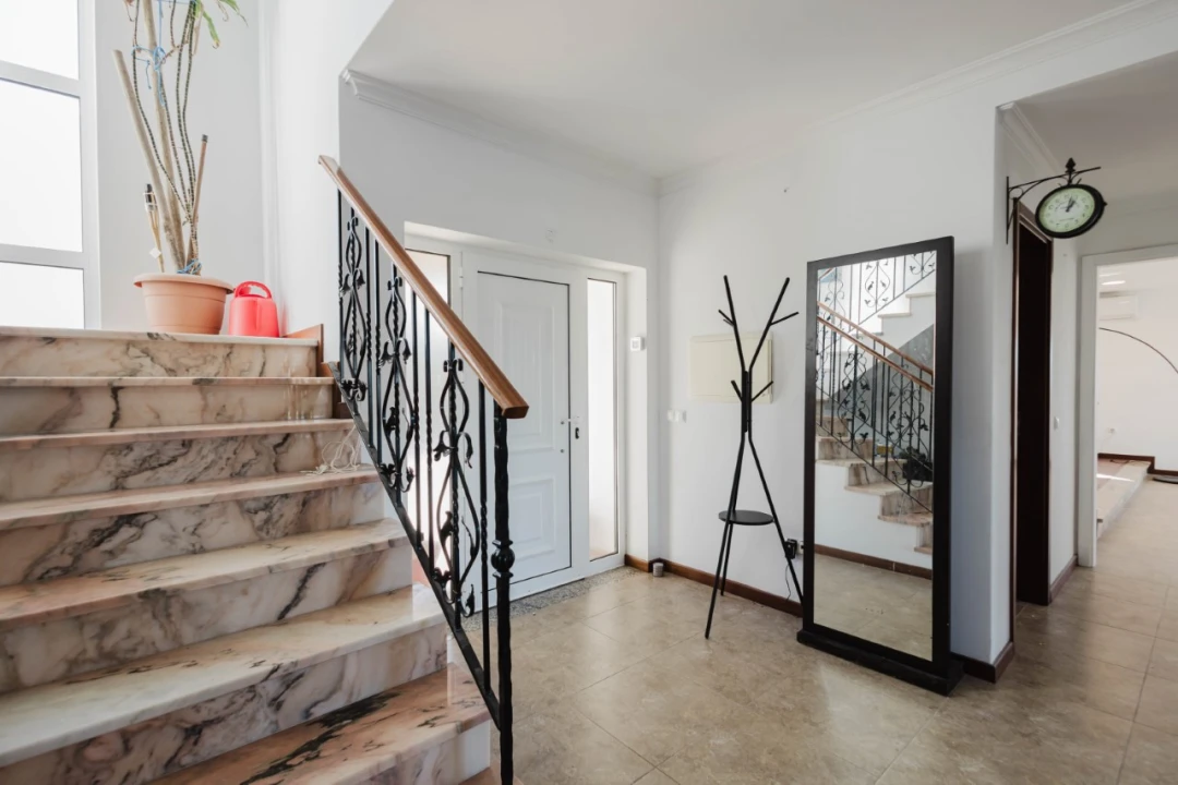 Moradia T7 para Venda em Lavos Foto 15