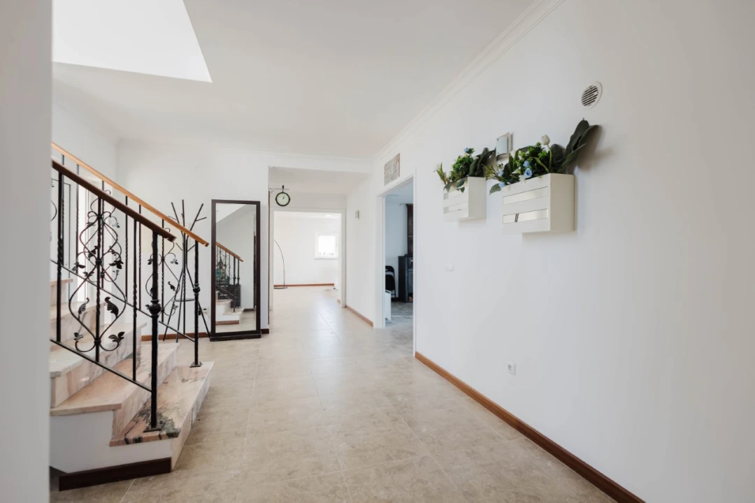 Moradia T7 para Venda em Lavos Foto 4