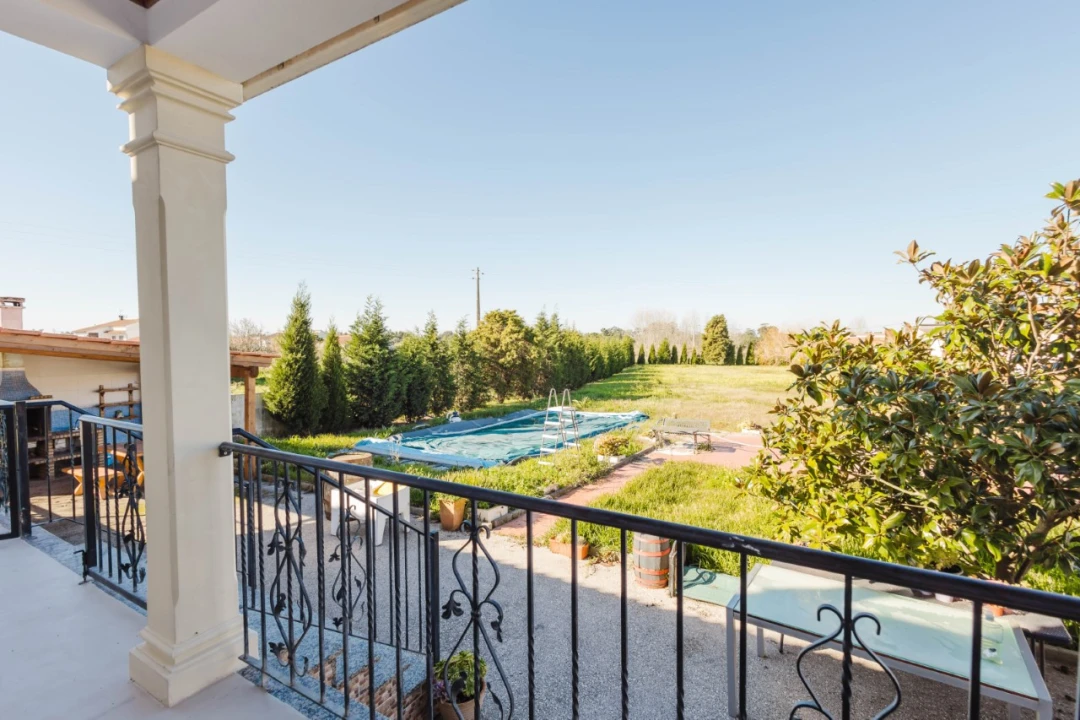 Moradia T7 para Venda em Lavos Foto 42