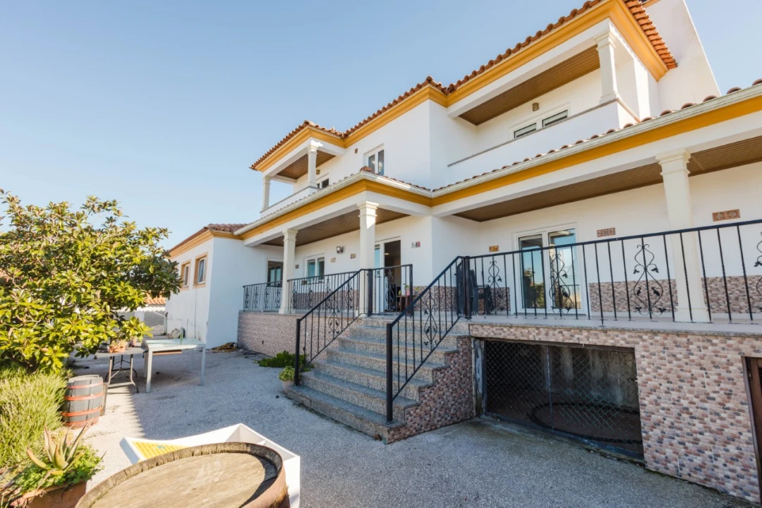 Moradia T7 para Venda em Lavos Foto 2