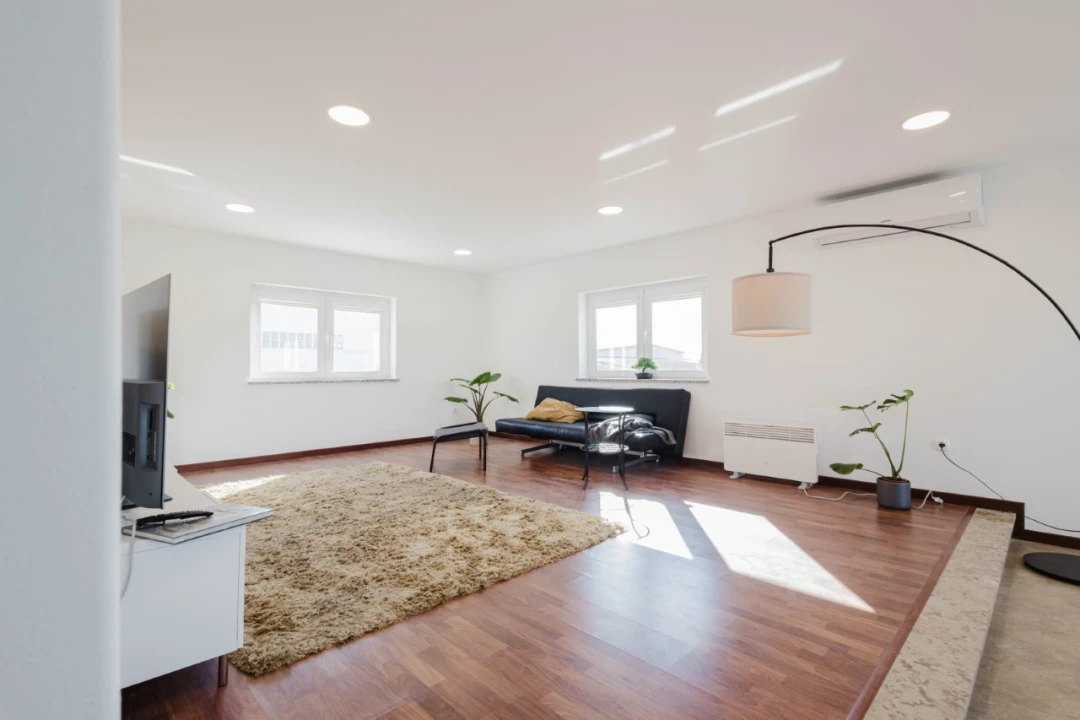 Moradia T7 para Venda em Lavos Foto 6