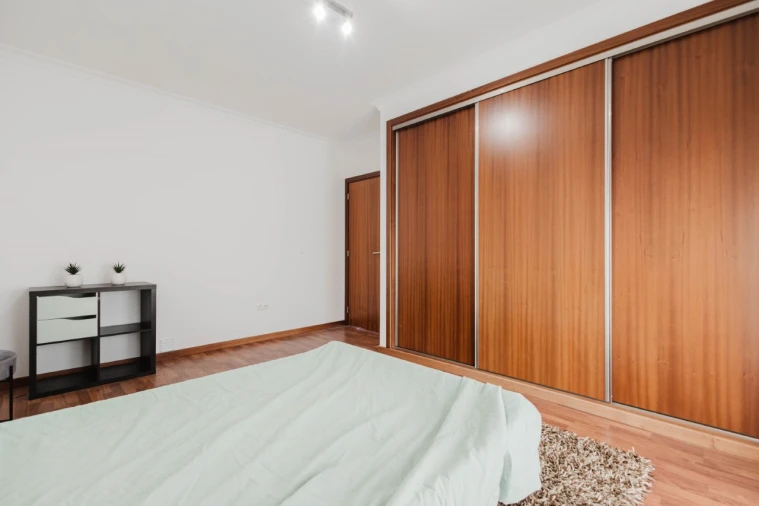 Moradia T7 para Venda em Lavos Foto 22