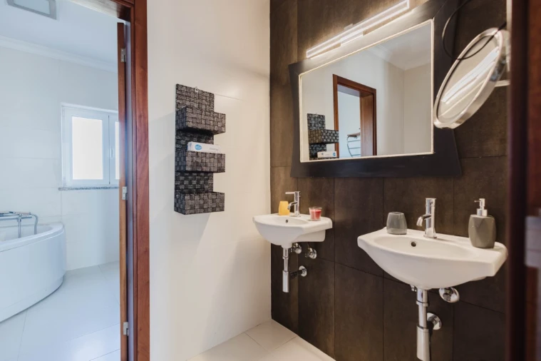 Moradia T7 para Venda em Lavos Foto 30