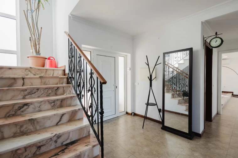 Moradia T7 para Venda em Lavos Foto 15