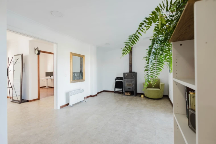 Moradia T7 para Venda em Lavos Foto 10