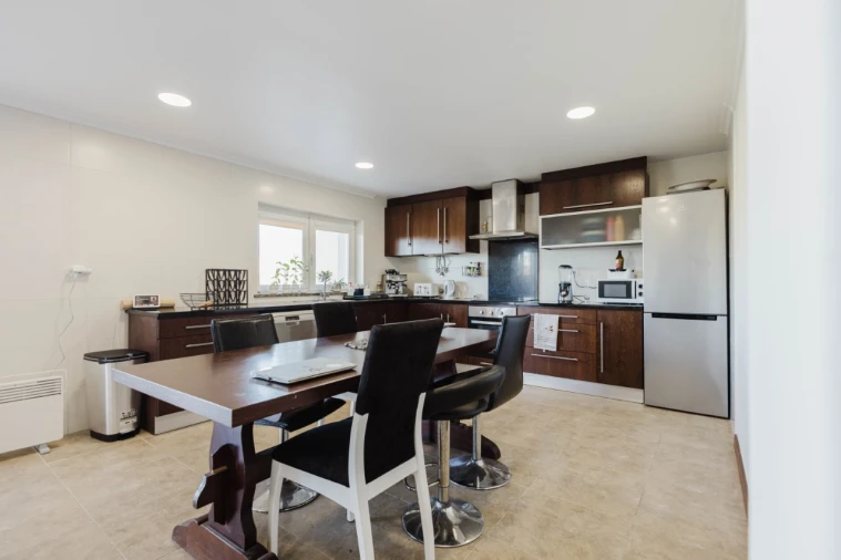 Moradia T7 para Venda em Lavos Foto 7