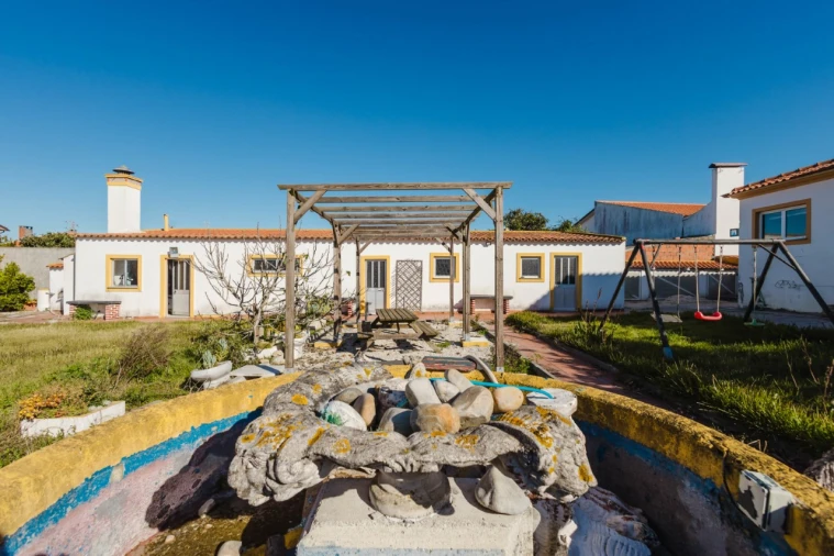 Moradia T7 para Venda em Lavos Foto 49