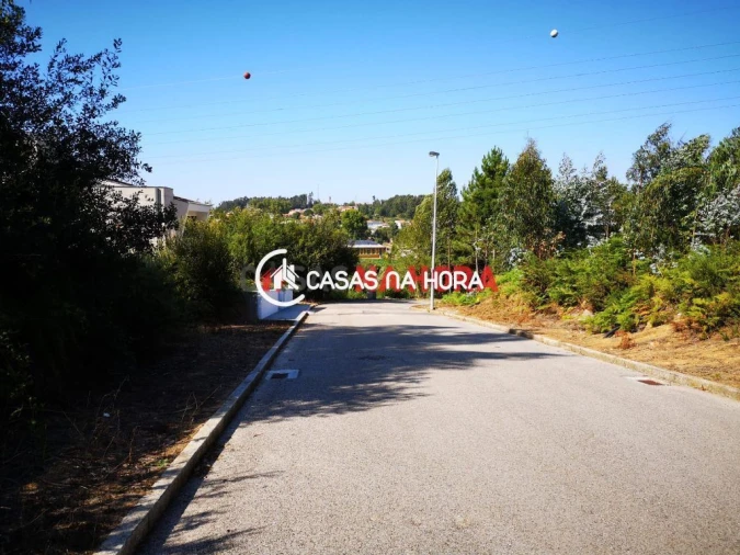 Terreno para Venda em Arcozelo Foto 3