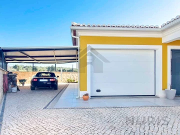 Moradia T3 para Venda em Mexilhoeira Grande