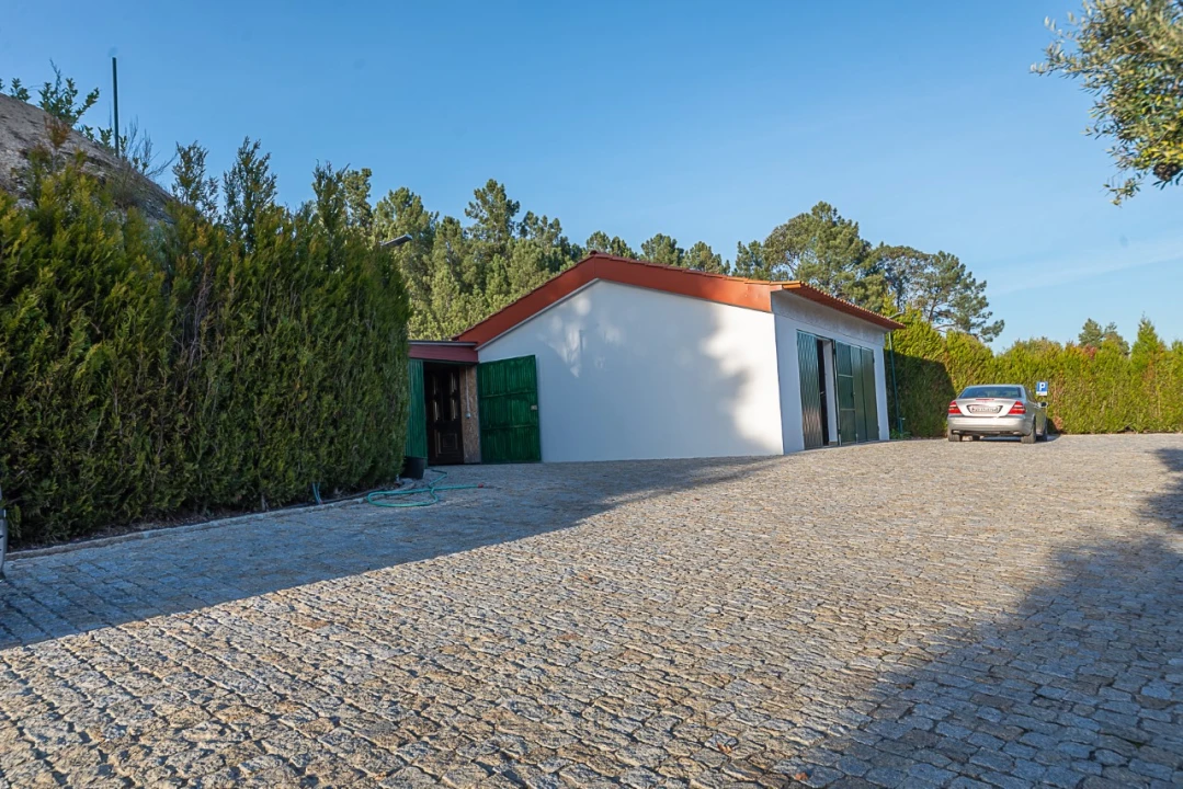 Quinta T10 para Venda em Castelões Foto 36