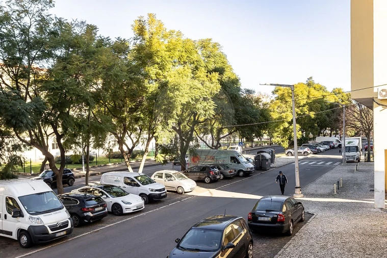 Loja para Venda em Póvoa de Santo Adrião e Olival Basto Foto 21