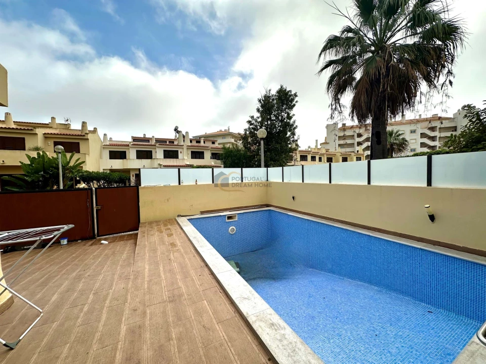 Moradia T4 para Venda em Albufeira e Olhos de Água Foto 7