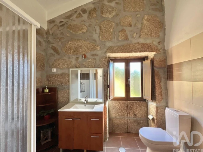 Moradia T3 para Venda em Fornos de Algodres Foto 17