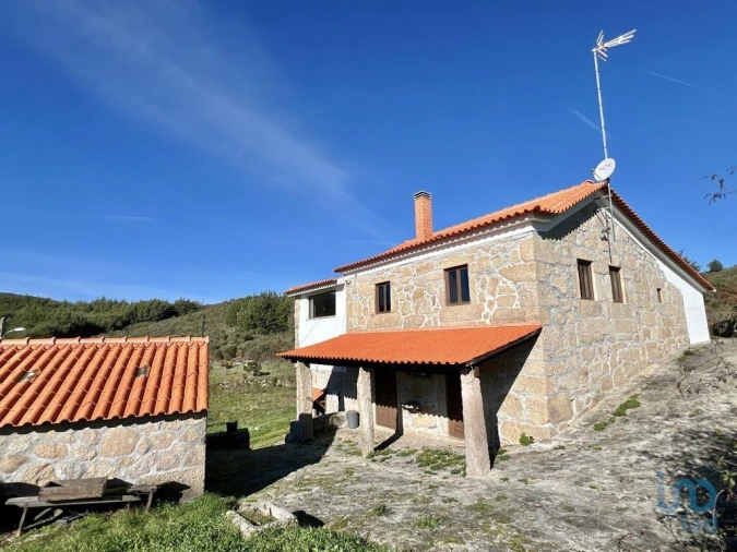 Moradia T3 para Venda em Fornos de Algodres Foto 3