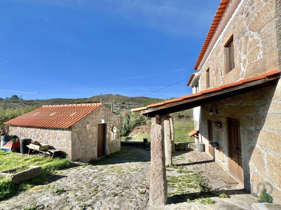 Moradia T3 para Venda em Fornos de Algodres Foto 8