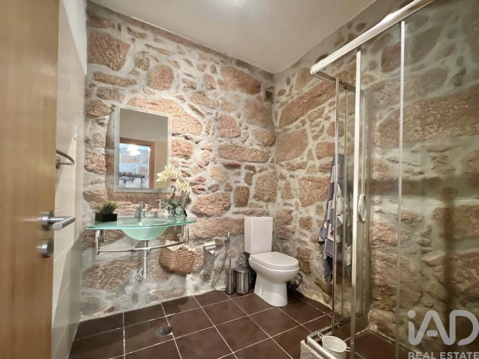 Moradia T3 para Venda em Fornos de Algodres Foto 26