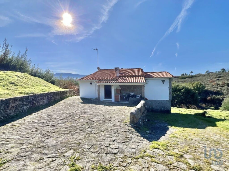 Moradia T3 para Venda em Fornos de Algodres Foto 2