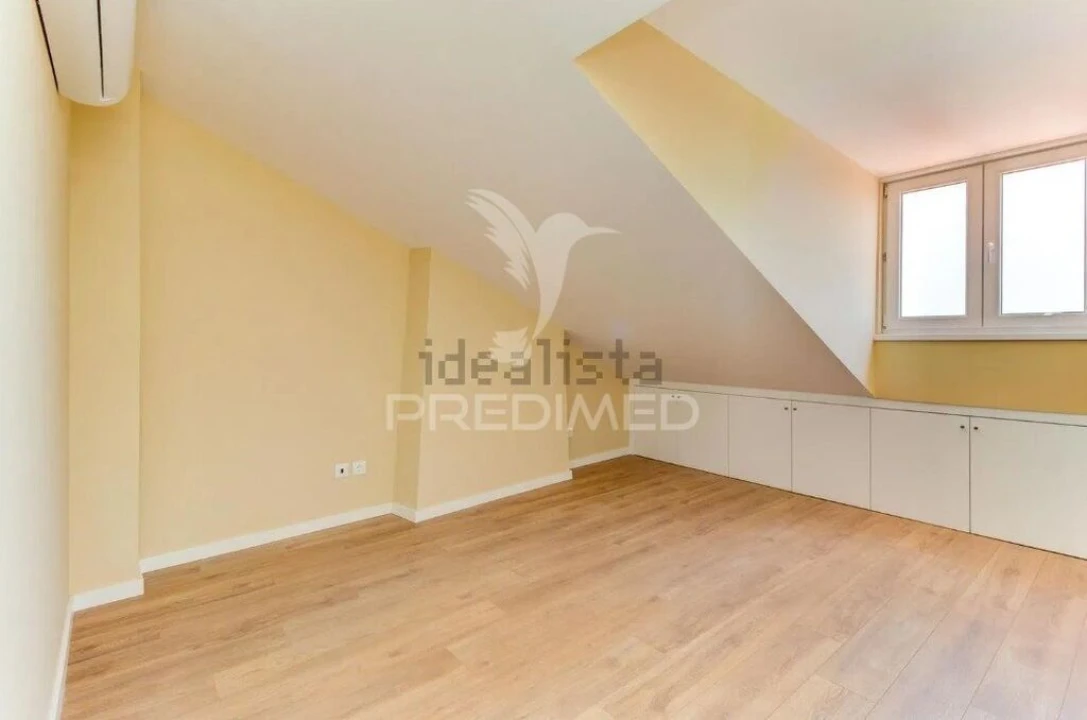Apartamento T2 para Venda em Massamá e Monte Abraão Foto 18