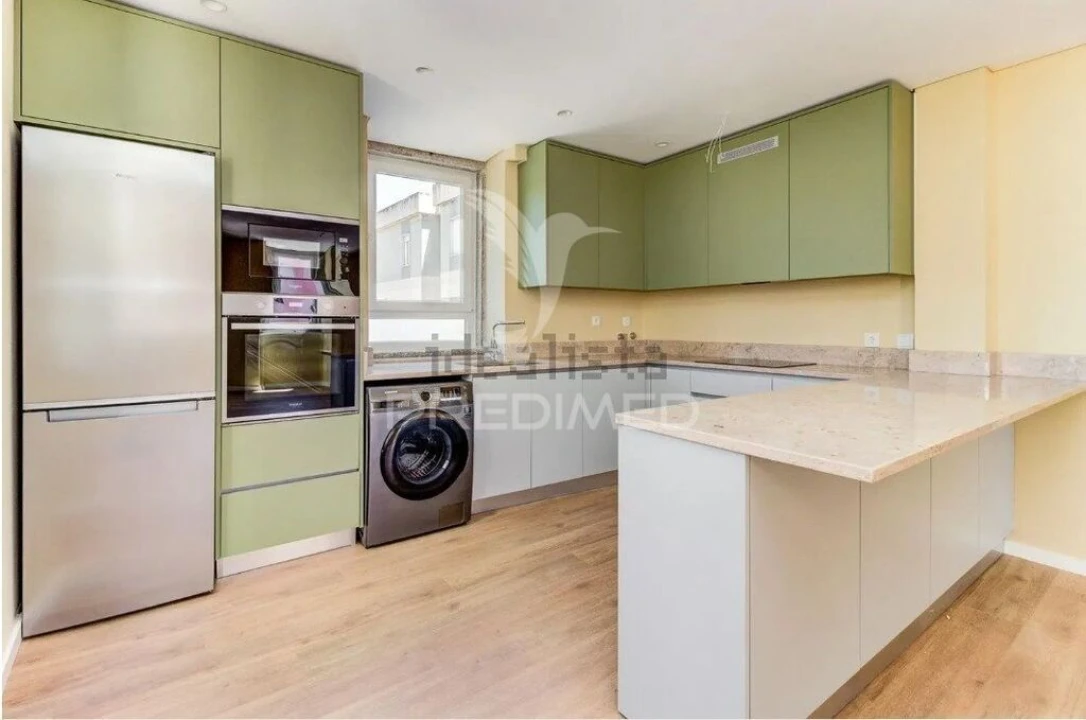 Apartamento T2 para Venda em Massamá e Monte Abraão Foto 4
