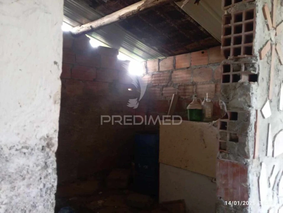 Moradia T3 para Venda em Rio de Couros e Casal dos Bernardos Foto 13