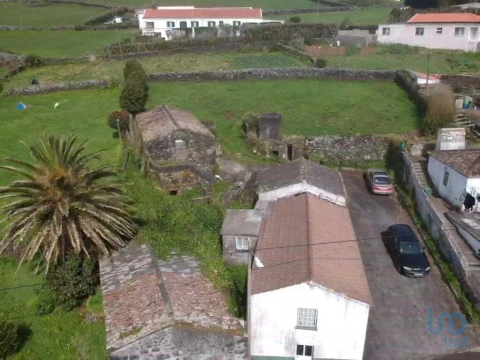 Moradia T2 para Venda em Velas (São Jorge) Foto 2