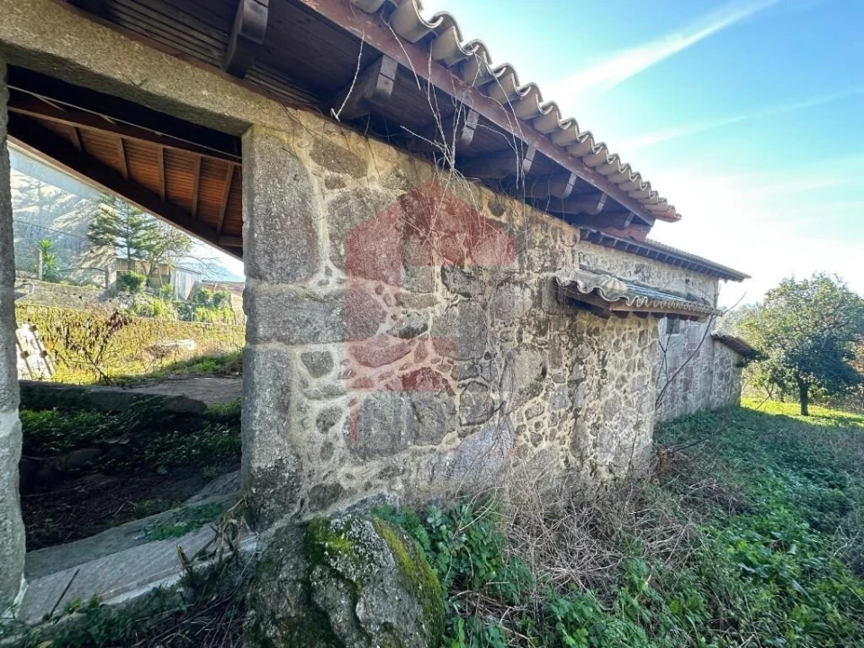 Moradia para Venda em Sande, Vilarinho, Barros e Gomide Foto 4