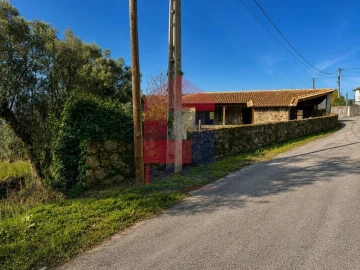 Moradia para Venda em Sande, Vilarinho, Barros e Gomide