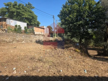 Moradia para Venda em Sande, Vilarinho, Barros e Gomide