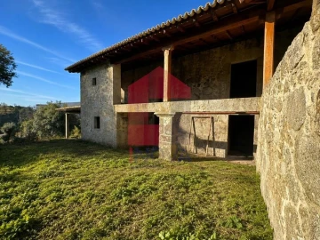 Moradia para Venda em Sande, Vilarinho, Barros e Gomide