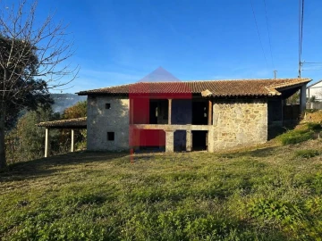 Moradia para Venda em Sande, Vilarinho, Barros e Gomide