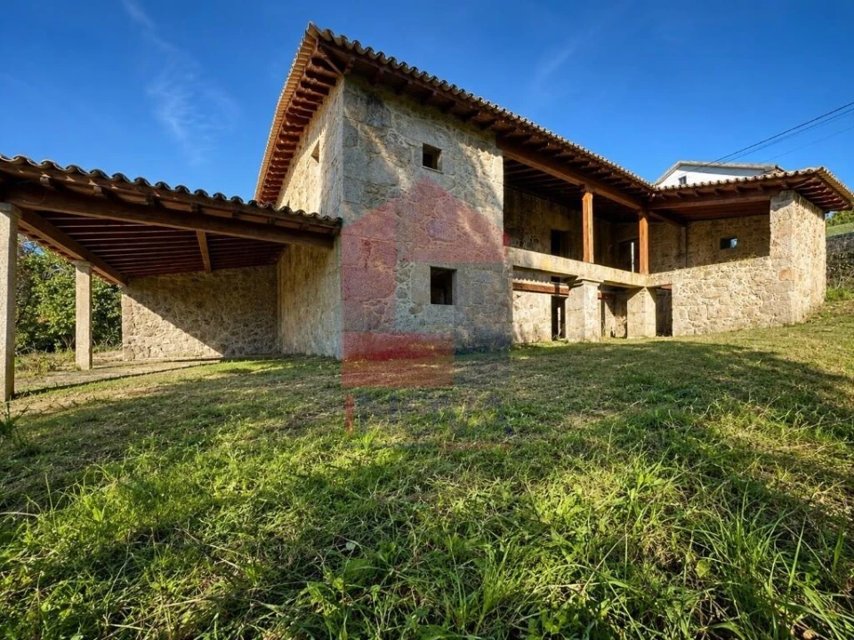 Moradia para Venda em Sande, Vilarinho, Barros e Gomide Foto 2